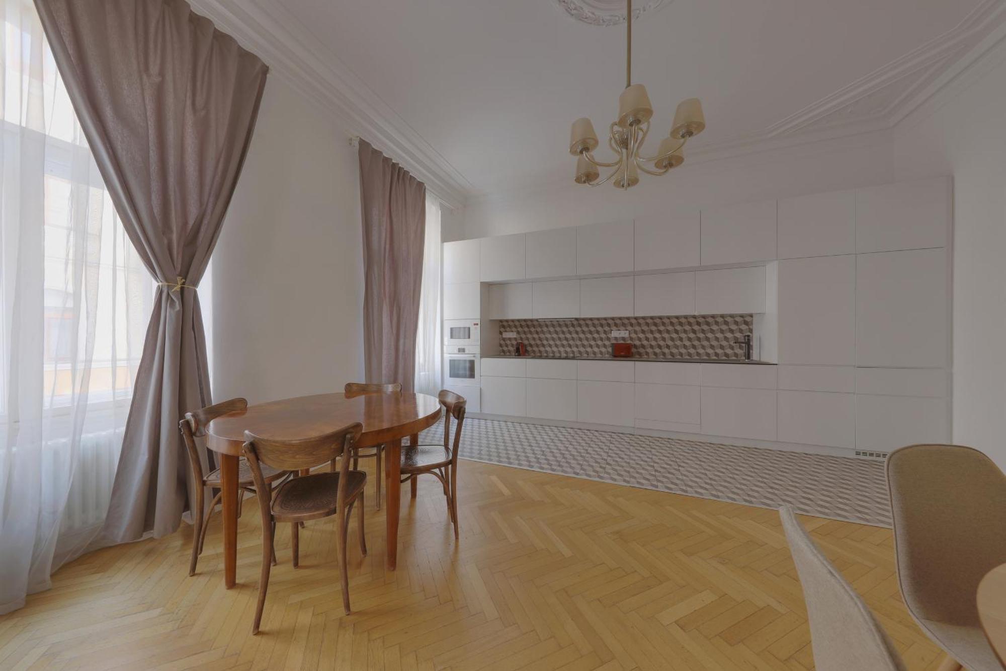 Beautiful Condo At The Old Town Bratislava Buitenkant foto